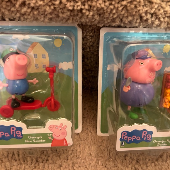 Peppa Pig School Playset & Figures NEW !! - Picture 3 of 9
